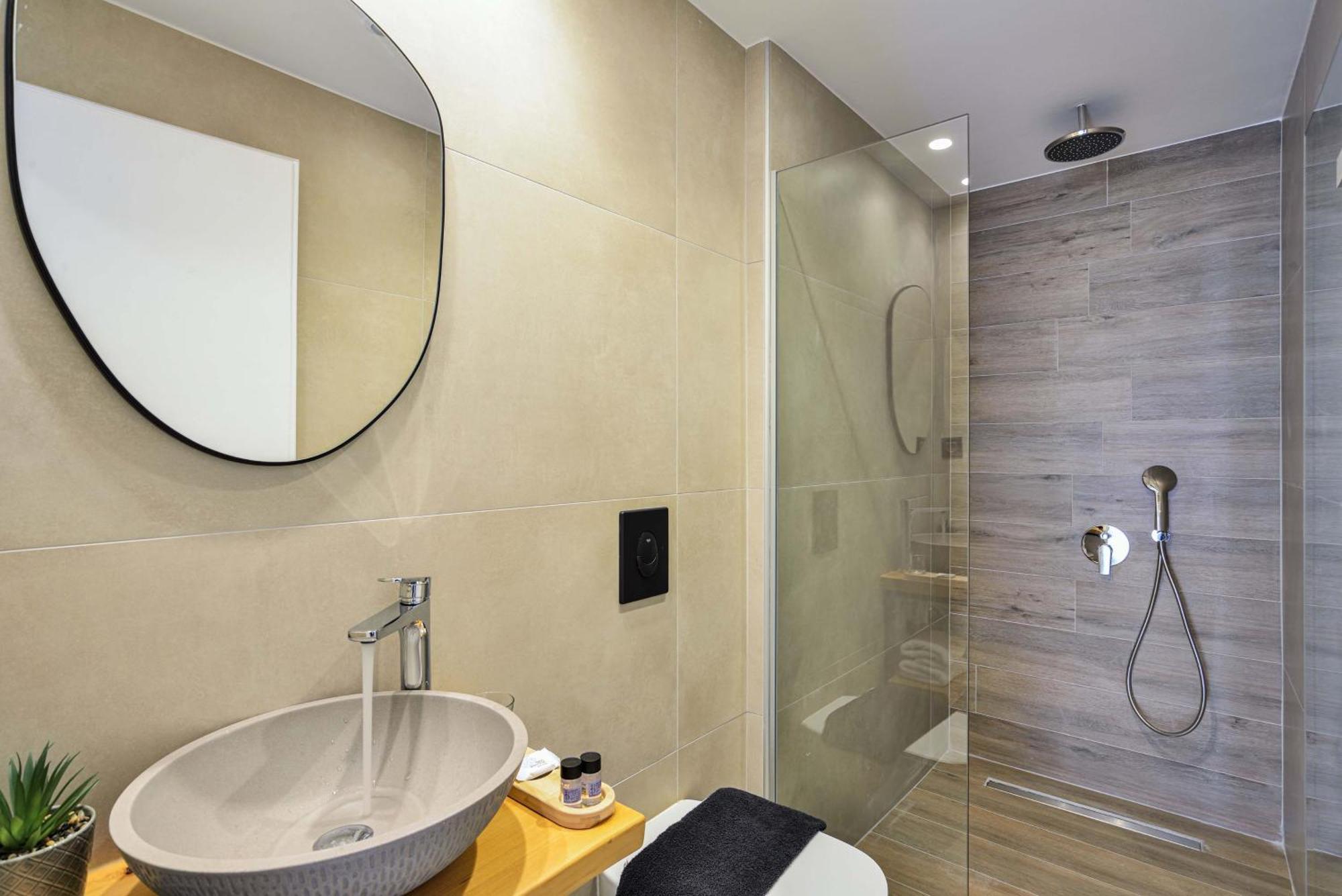 Eloque Simple Living Space Kato Daratso Luaran gambar